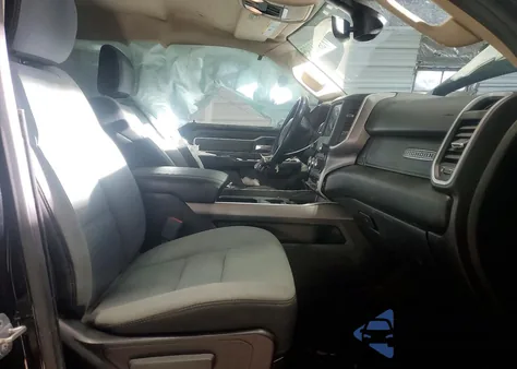 2020 Ram 1500 Big Horn/Lone Star z USA, uszkodzony, nr VIN 1C6SRFBT0LN247459